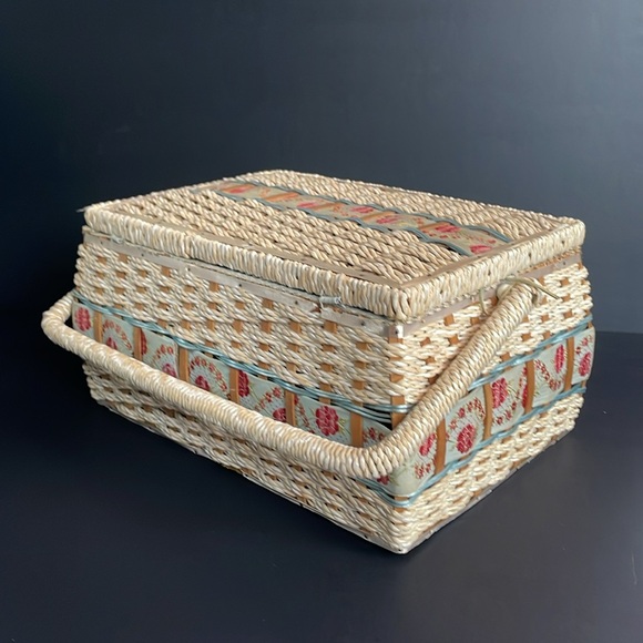 Dritz Japan Vintage Sewing Basket Hinged Lid Decorative Craft Storage AS IS - Picture 6 of 13